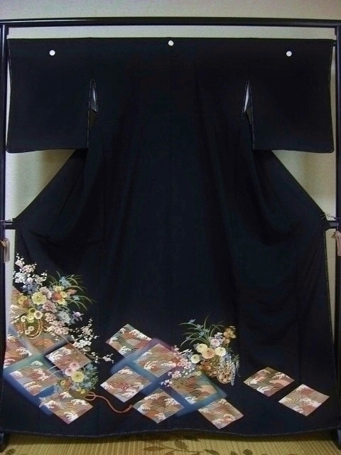 黒留袖レンタル48　（京友禅創作黒留袖/菱取りに花御所車文）1