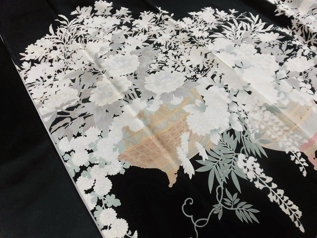 黒留袖レンタル120　伝統工芸京友禅黒留袖「白妙の花園」 2